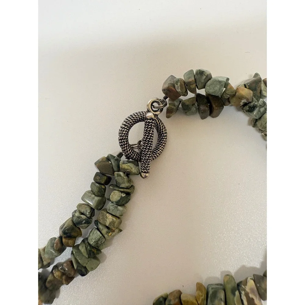 Natural Green Stone Chip Double Strand Necklace Silver Tone Toggle Clasp